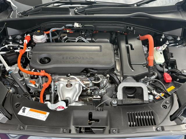 ZR-V e:HEVZ特別仕様車ブラックスタイル デモカー ドラレコ 衝突軽減ブレーキ レーンキープアシスト オートクルーズ ETC2.0 パドルシフト 無線充電 オートトランク LEDヘッドライト 電動パワーシート アラウンドビューモニター 記録簿(30枚目)