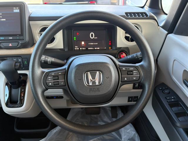 Ｎ－ＢＯＸ ファッションスタイル　登録済未使用車　ナビ　フロアマット　ホンダセンシング　オートクルーズコントロール　レーンキープアシスト　衝突軽減ブレーキ　両側電動スライドドア　ソナー　盗難防止装置　スマートキ　ＬＥＤランプ　ＥＴＣ（16枚目）