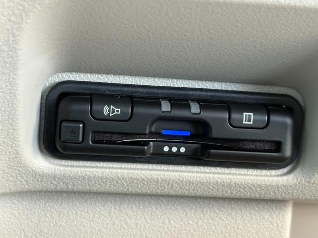 Ｎ－ＢＯＸ ファッションスタイル　登録済未使用車　ナビ　ドラレコ　フロアマット　ＥＴＣ　ホンダセンシング　オートクルーズコントロール　レーンキープアシスト　衝突軽減ブレーキ　両側電動スライドドア　ソナー　盗難防止装置　スマートキ（17枚目）