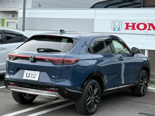 ヴェゼル e:HEVZ 当社デモカー ホンダセンシング オートクルーズコントロール レーンキープアシスト 衝突軽減ブレーキ ナビ ドラレコ ETC2.0 衝突回避支援ブレーキ機能 パノラミックビューモニター 1オナ スマキ(2枚目)