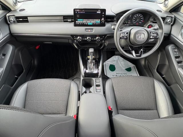 ヴェゼル e:HEVZ 当社デモカー ホンダセンシング オートクルーズコントロール レーンキープアシスト 衝突軽減ブレーキ ナビ ドラレコ ETC2.0 衝突回避支援ブレーキ機能 パノラミックビューモニター 1オナ スマキ(9枚目)