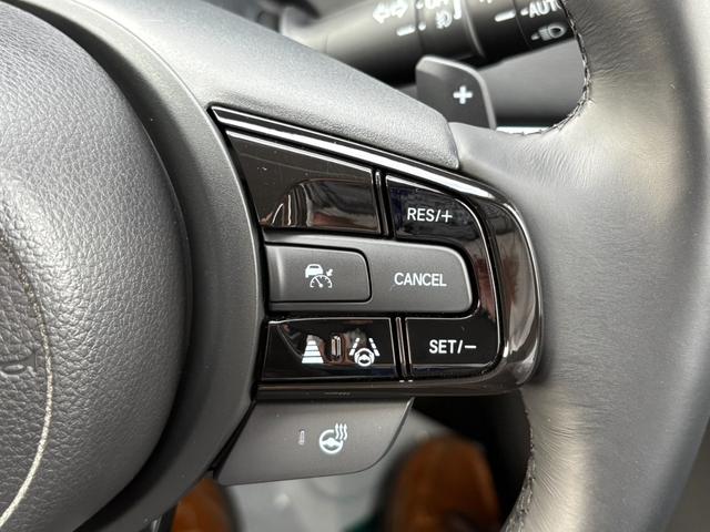 ヴェゼル e:HEVZ 当社デモカー ホンダセンシング オートクルーズコントロール レーンキープアシスト 衝突軽減ブレーキ ナビ ドラレコ ETC2.0 衝突回避支援ブレーキ機能 パノラミックビューモニター 1オナ スマキ(17枚目)