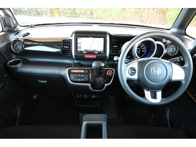 Ｎ－ＢＯＸカスタム ＧＳＳブラックスタイルパッケージ　カロッツェリアナビ　フルセグ　Ｒカメラ　ＥＴＣ　シートヒーター　アルミホイール　ＨＩＤライト　両側Ｐスライドドア　左右パワースライド　リアカメラ　ナビＴＶ　ＡＡＣ　ワンオーナー　パワステ　キーフリー（11枚目）