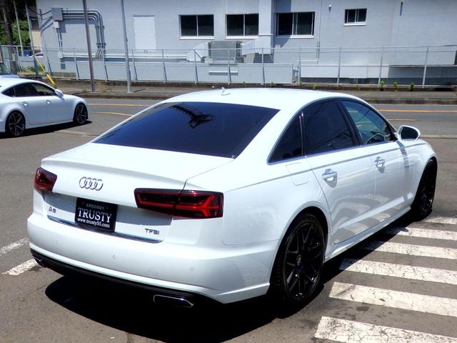 Ａ６ １．８ＴＦＳＩ　後期　禁煙車　アシスタンスＰＫＧ　マトリクスＬＥＤ　アイバッハ製ローサス　社外１９インチＡＷ　ＯＰウッドパネル　ＢＯＳＥサウンド　ナビＴＶ　Ｂカメラ　前後パークセンサー　ＥＴＣ２．０　外装評価４．５点（16枚目）