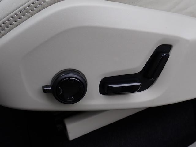 ＸＣ９０ Ｔ６　ＡＷＤ　インスクリプション　パークパイロット　Ｂ＆Ｗ　アイボリー革　サラウンドビューカメラ　専用２０インチＡＷ（２４ｙ製造ピレリ装着）マッサージ機能付シートベンチレーション　ヒーター付メモリーパワーシート　純正ナビ　カープレイ（48枚目）