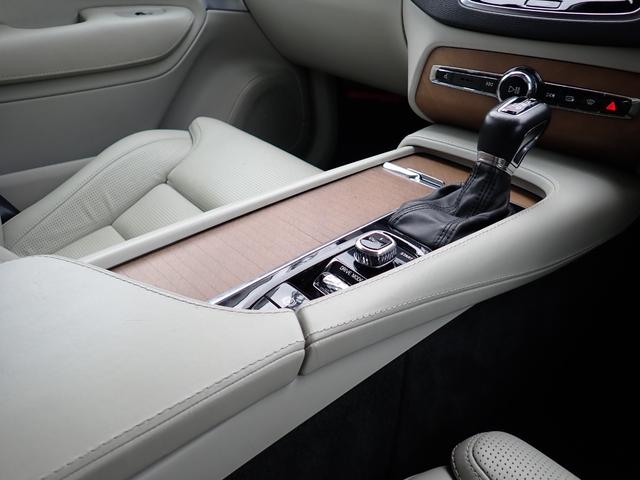 ＸＣ９０ Ｔ６　ＡＷＤ　インスクリプション　パークパイロット　Ｂ＆Ｗ　アイボリー革　サラウンドビューカメラ　専用２０インチＡＷ（２４ｙ製造ピレリ装着）マッサージ機能付シートベンチレーション　ヒーター付メモリーパワーシート　純正ナビ　カープレイ（73枚目）