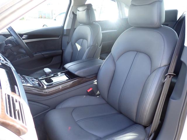Ａ８ ４．０ＴＦＳＩクワトロ　後期型　黒革　マトリクスＬＥＤ　サラウンドビューカメラ　シートベンチレーション　ＡＣＣ　サイドアシスト　全席シートヒーター　メモリーパワーシート　ＢＯＳＥサウンド　スマートキー　純正２０インチＡＷ（46枚目）