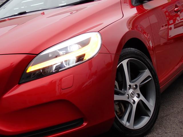 Ｖ４０ Ｄ４　モメンタム　インテリセーフ　テキスタイル　純正１７インチＡＷ（２３ｙ製造タイヤ装着）前後ドラレコ　ヒーター付きメモリーパワーシート　パドルシフト　スマートキー　ＥＴＣ２．０　ＨＤＤナビ　ブルートゥース（28枚目）
