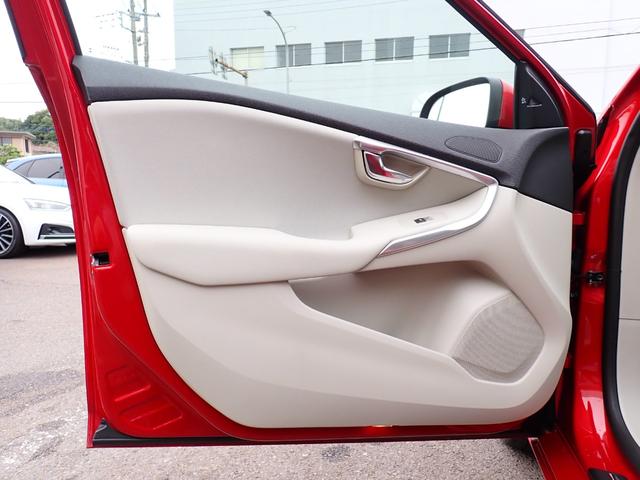 Ｖ４０ Ｄ４　モメンタム　インテリセーフ　テキスタイル　純正１７インチＡＷ（２３ｙ製造タイヤ装着）前後ドラレコ　ヒーター付きメモリーパワーシート　パドルシフト　スマートキー　ＥＴＣ２．０　ＨＤＤナビ　ブルートゥース（42枚目）