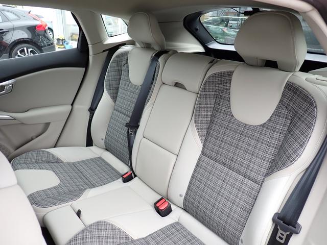 Ｖ４０ Ｄ４　モメンタム　インテリセーフ　テキスタイル　純正１７インチＡＷ（２３ｙ製造タイヤ装着）前後ドラレコ　ヒーター付きメモリーパワーシート　パドルシフト　スマートキー　ＥＴＣ２．０　ＨＤＤナビ　ブルートゥース（46枚目）