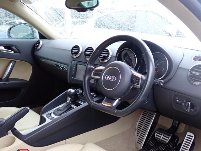 TTクーペ 2.0TFSI クワトロ 後期型 レザーPKG アイボリー革 純正ナビ フルセグTV バックカメラ マルチステア パドルシフト シートヒーター パワーシート ブルートゥース ETC 純正18インチAW キセノンヘッドライト(13枚目)