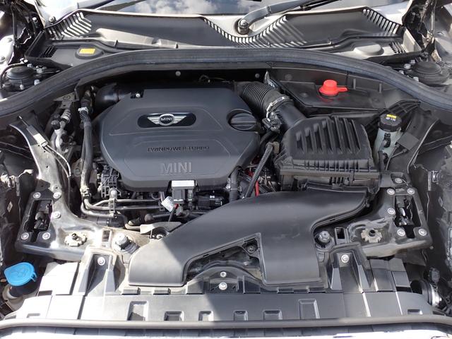 MINI クーパーSD クラブマン レザーラウンジ サテライトグレー 純正LCI用ユニオンジャックLEDテール ペッパーPKG ACC ヒーター付きメモリーパワーシート コンフォートアクセス HDDナビ バックカメラ ミラーETC(22枚目)
