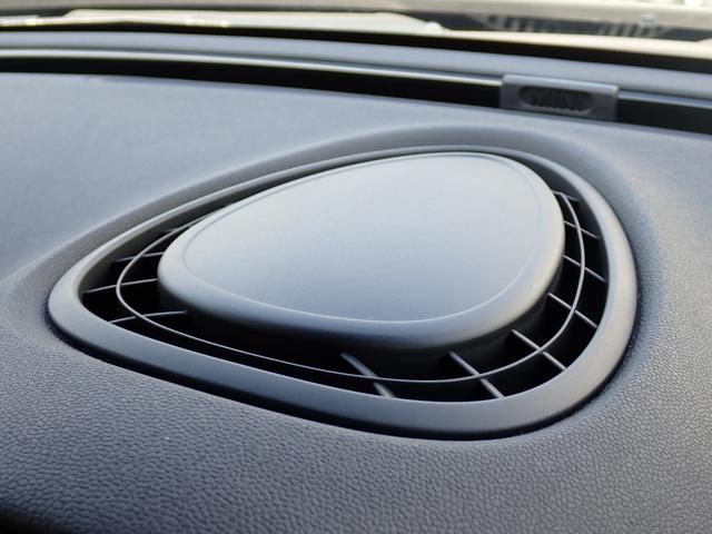 MINI クーパーSD クラブマン レザーラウンジ サテライトグレー 純正LCI用ユニオンジャックLEDテール ペッパーPKG ACC ヒーター付きメモリーパワーシート コンフォートアクセス HDDナビ バックカメラ ミラーETC(46枚目)