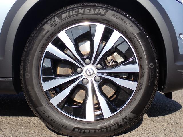 V90 クロスカントリー T5 AWD ポールスターエンジニアード パークパイロット インテリセーフ カープレイ フルセグTV アンバーレザー 前後ドラレコ オプションカラー 純正ナビ ETC2.0 ヒーター付きメモリーパワーシート(18枚目)