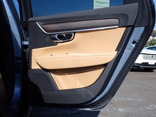 V90 クロスカントリー T5 AWD ポールスターエンジニアード パークパイロット インテリセーフ カープレイ フルセグTV アンバーレザー 前後ドラレコ オプションカラー 純正ナビ ETC2.0 ヒーター付きメモリーパワーシート(36枚目)