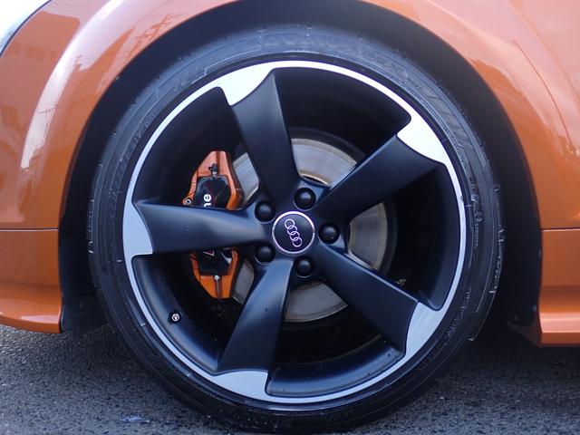 ＴＴクーペ １．８ＴＦＳＩ　Ｓラインコンペティション　後期最終モデル　１１０台限定車　純正１９インチＡＷ　２４ｙ製造アドバンスポーツ装着　固定式Ｒスポイラー　前後ドラレコ　レーザー探知機　社外ＳＤナビ　フルセグＴＶ　バックカメラ　ＥＴＣ２．０　Ｒフィルム（14枚目）