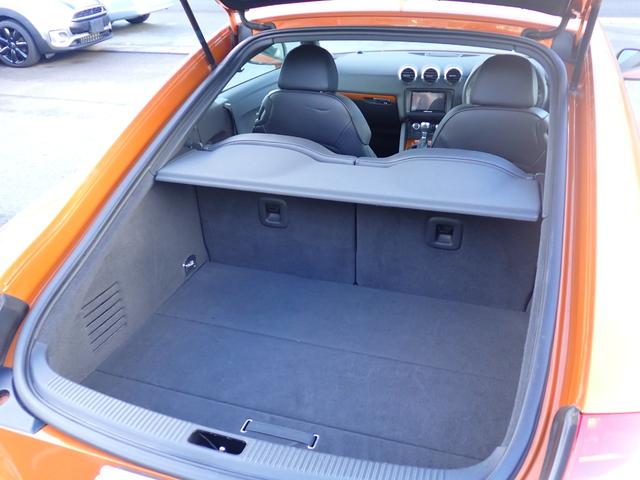 ＴＴクーペ １．８ＴＦＳＩ　Ｓラインコンペティション　後期最終モデル　１１０台限定車　純正１９インチＡＷ　２４ｙ製造アドバンスポーツ装着　固定式Ｒスポイラー　前後ドラレコ　レーザー探知機　社外ＳＤナビ　フルセグＴＶ　バックカメラ　ＥＴＣ２．０　Ｒフィルム（38枚目）