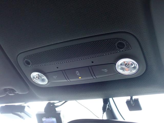 ＴＴクーペ １．８ＴＦＳＩ　Ｓラインコンペティション　後期最終モデル　１１０台限定車　純正１９インチＡＷ　２４ｙ製造アドバンスポーツ装着　固定式Ｒスポイラー　前後ドラレコ　レーザー探知機　社外ＳＤナビ　フルセグＴＶ　バックカメラ　ＥＴＣ２．０　Ｒフィルム（50枚目）