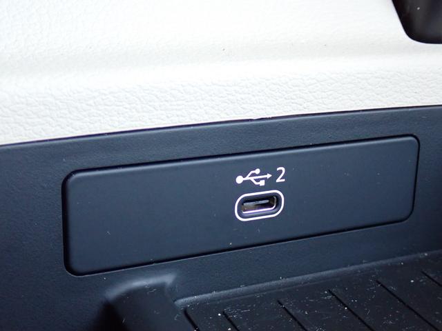 Ａ４ ３５ＴＦＳＩアドバンスド　ラグジュアリーＰＫＧ　アイボリー革　マトリクスＬＥＤ　パークアシストＰＫＧ　３６０℃　バーチャルＣＰ　ワイヤレスチャージ　前後ドラレコ　ヒーター付きメモリーパワーシート　ＭＭＩナビ　ＥＴＣ２．０（75枚目）