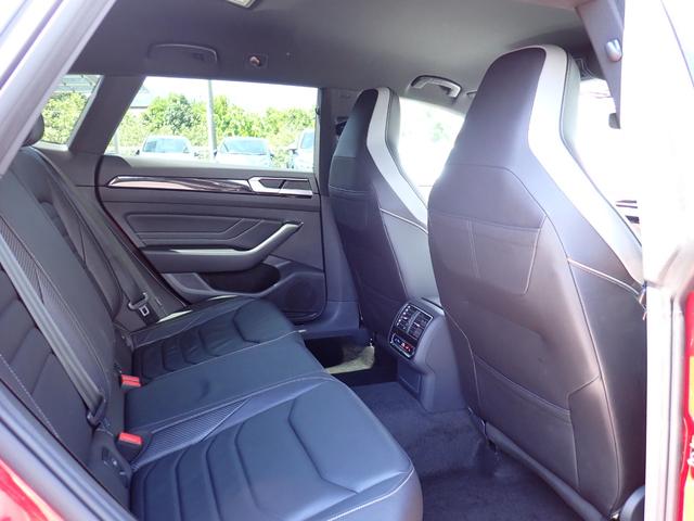 アルテオン シューティングブレーク TSI 4モーション Rラインアドバンス ディーラー下取 1オーナー 黒革 オールインセーフティ 360℃ デジタルコックピットPro DiscoverPro 専用20インチAW ヘッドアップディスプレイ 全席シートヒーター ETC2.0(32枚目)