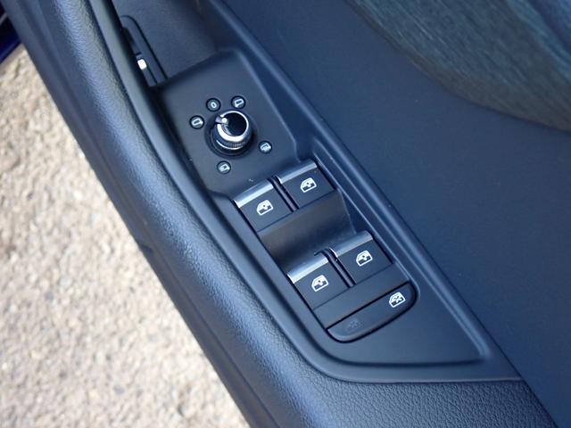 A4 45TFSIクワトロスポーツ ラグジュアリーPKG アシスタンスPKG バーチャルCP ブラックパーシャルレザー 前後ドラレコ 純正18インチAW(23y製造ヨコハマタイヤ)360℃ パークアシスト MMIナビ フルセグTV 禁煙(30枚目)