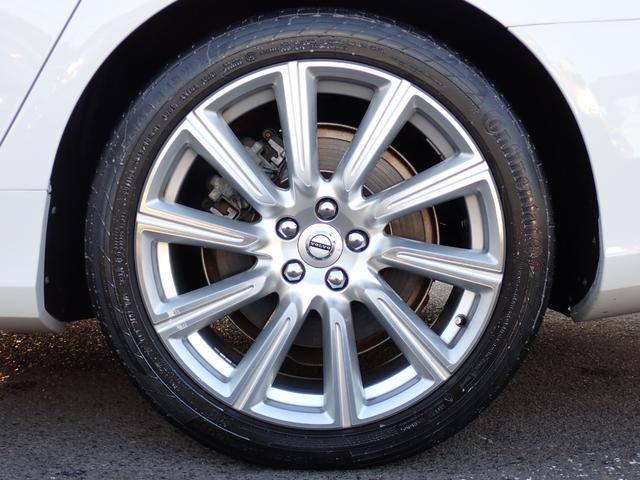 Ｖ９０ Ｔ６　ＡＷＤ　インスクリプション　クライメートＰＫＧ　黒革　パークパイロット　前後ドラレコ　マッサージ機能付きシートベンチレーション　全席シートヒーター　ステアリングヒーター　カープレイ　サラウンドビューカメラ　フルセグＴＶ　ＥＴＣ（13枚目）