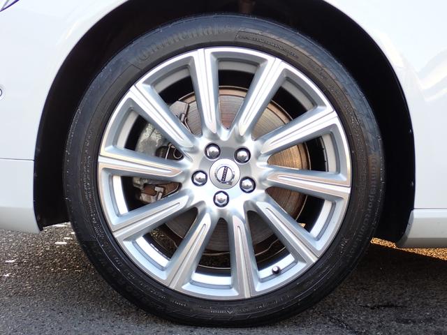 Ｖ９０ Ｔ６　ＡＷＤ　インスクリプション　クライメートＰＫＧ　黒革　パークパイロット　前後ドラレコ　マッサージ機能付きシートベンチレーション　全席シートヒーター　ステアリングヒーター　カープレイ　サラウンドビューカメラ　フルセグＴＶ　ＥＴＣ（14枚目）