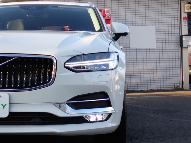 Ｖ９０ Ｔ６　ＡＷＤ　インスクリプション　クライメートＰＫＧ　黒革　パークパイロット　前後ドラレコ　マッサージ機能付きシートベンチレーション　全席シートヒーター　ステアリングヒーター　カープレイ　サラウンドビューカメラ　フルセグＴＶ　ＥＴＣ（17枚目）