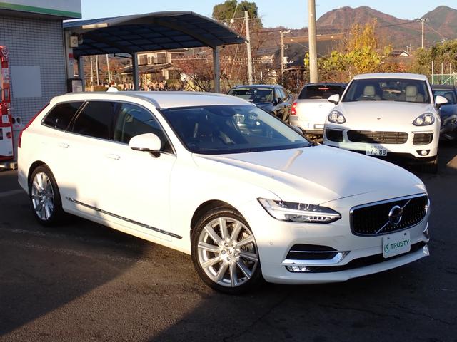 Ｖ９０ Ｔ６　ＡＷＤ　インスクリプション　クライメートＰＫＧ　黒革　パークパイロット　前後ドラレコ　マッサージ機能付きシートベンチレーション　全席シートヒーター　ステアリングヒーター　カープレイ　サラウンドビューカメラ　フルセグＴＶ　ＥＴＣ（18枚目）