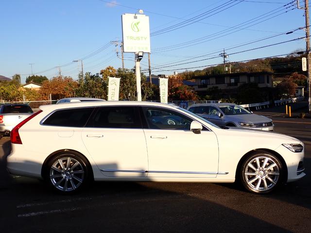 Ｖ９０ Ｔ６　ＡＷＤ　インスクリプション　クライメートＰＫＧ　黒革　パークパイロット　前後ドラレコ　マッサージ機能付きシートベンチレーション　全席シートヒーター　ステアリングヒーター　カープレイ　サラウンドビューカメラ　フルセグＴＶ　ＥＴＣ（19枚目）