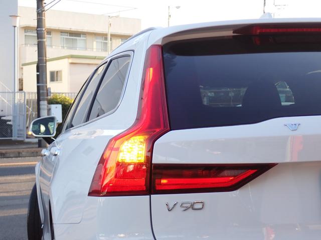 Ｖ９０ Ｔ６　ＡＷＤ　インスクリプション　クライメートＰＫＧ　黒革　パークパイロット　前後ドラレコ　マッサージ機能付きシートベンチレーション　全席シートヒーター　ステアリングヒーター　カープレイ　サラウンドビューカメラ　フルセグＴＶ　ＥＴＣ（29枚目）