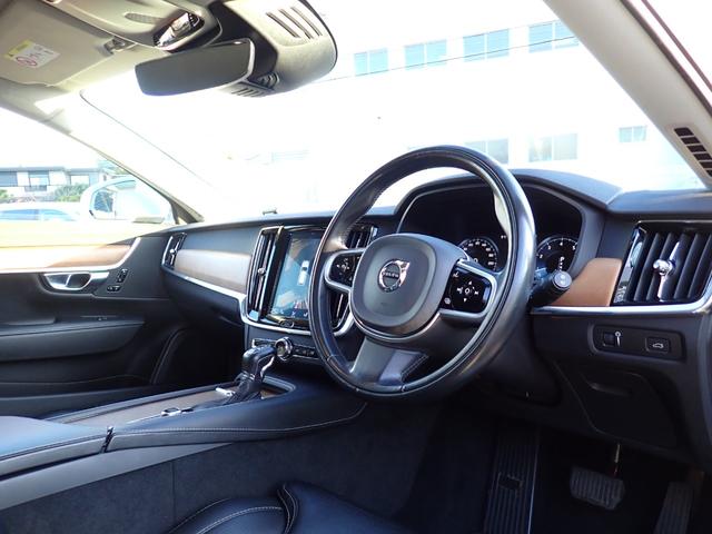 Ｖ９０ Ｔ６　ＡＷＤ　インスクリプション　クライメートＰＫＧ　黒革　パークパイロット　前後ドラレコ　マッサージ機能付きシートベンチレーション　全席シートヒーター　ステアリングヒーター　カープレイ　サラウンドビューカメラ　フルセグＴＶ　ＥＴＣ（34枚目）