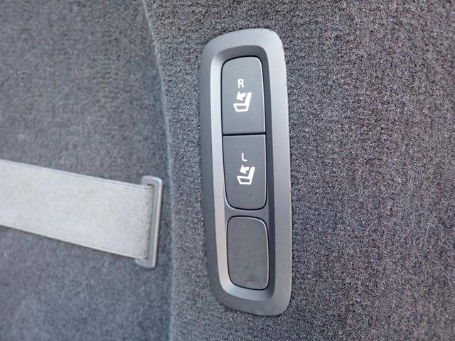 Ｖ９０ Ｔ６　ＡＷＤ　インスクリプション　クライメートＰＫＧ　黒革　パークパイロット　前後ドラレコ　マッサージ機能付きシートベンチレーション　全席シートヒーター　ステアリングヒーター　カープレイ　サラウンドビューカメラ　フルセグＴＶ　ＥＴＣ（44枚目）