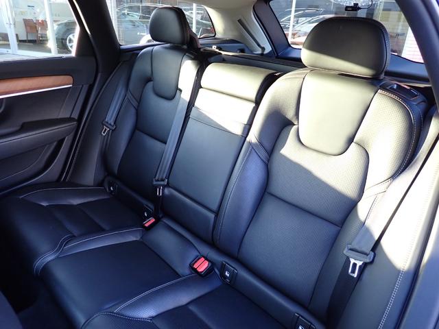 Ｖ９０ Ｔ６　ＡＷＤ　インスクリプション　クライメートＰＫＧ　黒革　パークパイロット　前後ドラレコ　マッサージ機能付きシートベンチレーション　全席シートヒーター　ステアリングヒーター　カープレイ　サラウンドビューカメラ　フルセグＴＶ　ＥＴＣ（51枚目）