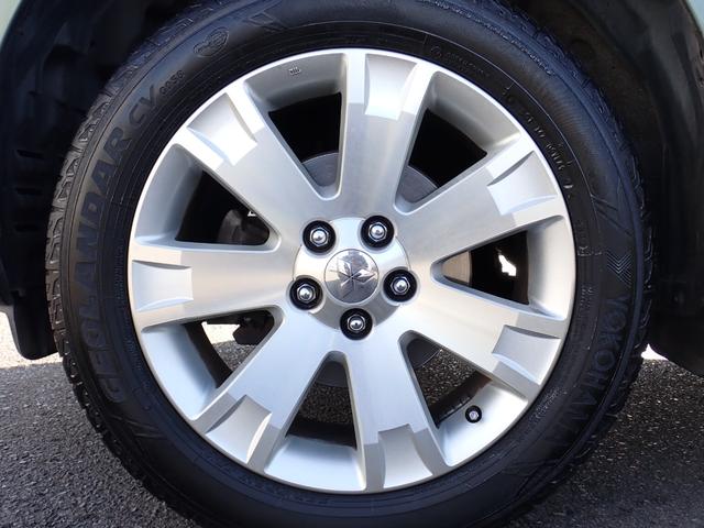 デリカＤ：５ Ｇ　ナビパッケージ　弊社下取　１オーナー　整備記録簿１２枚　３列シート　８人乗り　２３ｙ製造ヨコハマタイヤ　前後ドラレコ　左パワースライド　フロント＆バックカメラ　ＥＴＣ　スマートキー　マルチステア　ＨＩＤ　ドアバイザー（8枚目）