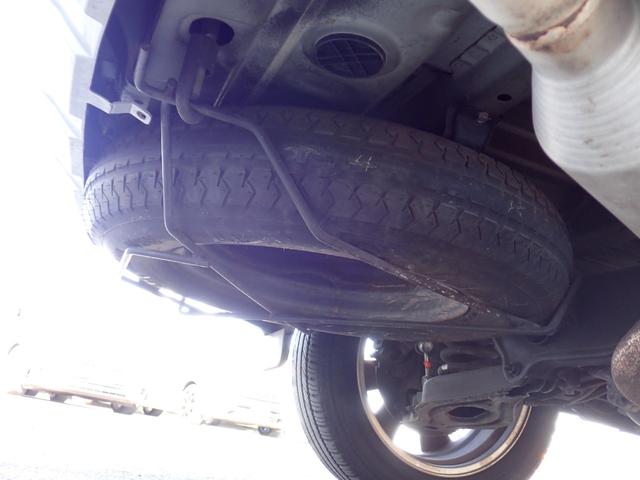 デリカＤ：５ Ｇ　ナビパッケージ　弊社下取　１オーナー　整備記録簿１２枚　３列シート　８人乗り　２３ｙ製造ヨコハマタイヤ　前後ドラレコ　左パワースライド　フロント＆バックカメラ　ＥＴＣ　スマートキー　マルチステア　ＨＩＤ　ドアバイザー（16枚目）