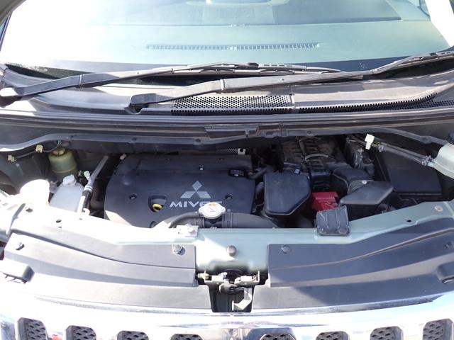 デリカＤ：５ Ｇ　ナビパッケージ　弊社下取　１オーナー　整備記録簿１２枚　３列シート　８人乗り　２３ｙ製造ヨコハマタイヤ　前後ドラレコ　左パワースライド　フロント＆バックカメラ　ＥＴＣ　スマートキー　マルチステア　ＨＩＤ　ドアバイザー（20枚目）