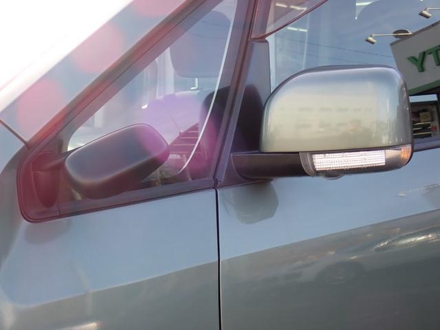 デリカＤ：５ Ｇ　ナビパッケージ　弊社下取　１オーナー　整備記録簿１２枚　３列シート　８人乗り　２３ｙ製造ヨコハマタイヤ　前後ドラレコ　左パワースライド　フロント＆バックカメラ　ＥＴＣ　スマートキー　マルチステア　ＨＩＤ　ドアバイザー（24枚目）