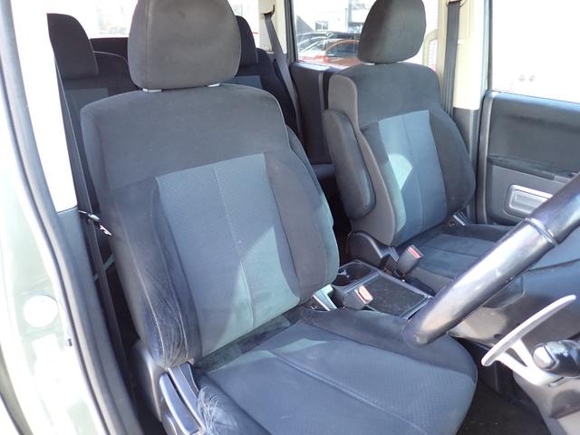 デリカＤ：５ Ｇ　ナビパッケージ　弊社下取　１オーナー　整備記録簿１２枚　３列シート　８人乗り　２３ｙ製造ヨコハマタイヤ　前後ドラレコ　左パワースライド　フロント＆バックカメラ　ＥＴＣ　スマートキー　マルチステア　ＨＩＤ　ドアバイザー（28枚目）