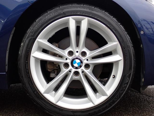 ３シリーズ ３２０ｉ　スポーツ　後期型　フルセグＴＶ　ＨＵＤ　３６０℃　オイスター革　ＡＣＣ　インテリジェントＳ　レーンチェンジＷ　純正ＯＰ１８インチＡＷ（２３ｙ製造ヨコハマタイヤ）ヒーター付メモリーパワーシート　ＬＥＤヘッドライト（18枚目）