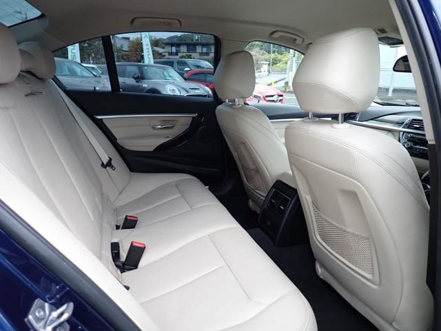 ３シリーズ ３２０ｉ　スポーツ　後期型　フルセグＴＶ　ＨＵＤ　３６０℃　オイスター革　ＡＣＣ　インテリジェントＳ　レーンチェンジＷ　純正ＯＰ１８インチＡＷ（２３ｙ製造ヨコハマタイヤ）ヒーター付メモリーパワーシート　ＬＥＤヘッドライト（35枚目）