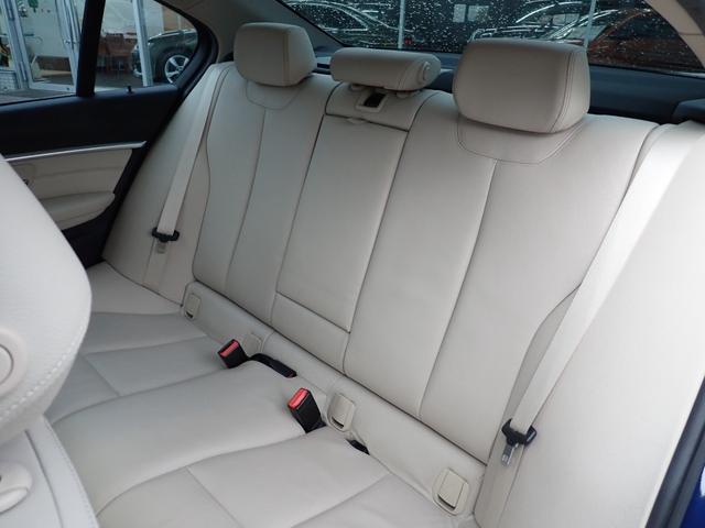 ３シリーズ ３２０ｉ　スポーツ　後期型　フルセグＴＶ　ＨＵＤ　３６０℃　オイスター革　ＡＣＣ　インテリジェントＳ　レーンチェンジＷ　純正ＯＰ１８インチＡＷ（２３ｙ製造ヨコハマタイヤ）ヒーター付メモリーパワーシート　ＬＥＤヘッドライト（43枚目）