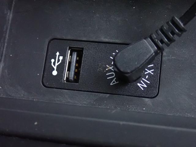 ３シリーズ ３２０ｉ　スポーツ　後期型　フルセグＴＶ　ＨＵＤ　３６０℃　オイスター革　ＡＣＣ　インテリジェントＳ　レーンチェンジＷ　純正ＯＰ１８インチＡＷ（２３ｙ製造ヨコハマタイヤ）ヒーター付メモリーパワーシート　ＬＥＤヘッドライト（70枚目）