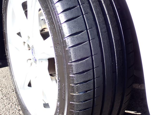 Ｖ６０ Ｄ４　タック　後期型　最終モデル　インテリセーフ　アイボリー革　スマートキー　ヒーター付メモリーパワーシート　バックカメラ　Ｒパークセンサー　マルチステア　パドルシフト　ＥＴＣ２．０　Ｒ７年４月ディーラー整備済（19枚目）