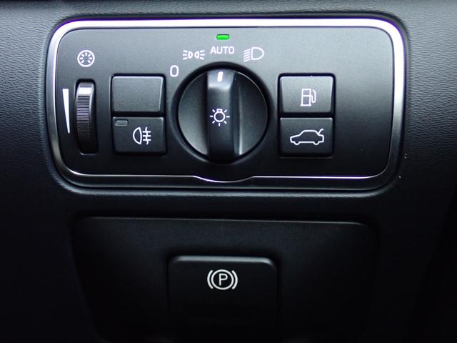 Ｖ６０ Ｄ４　タック　後期型　最終モデル　インテリセーフ　アイボリー革　スマートキー　ヒーター付メモリーパワーシート　バックカメラ　Ｒパークセンサー　マルチステア　パドルシフト　ＥＴＣ２．０　Ｒ７年４月ディーラー整備済（46枚目）