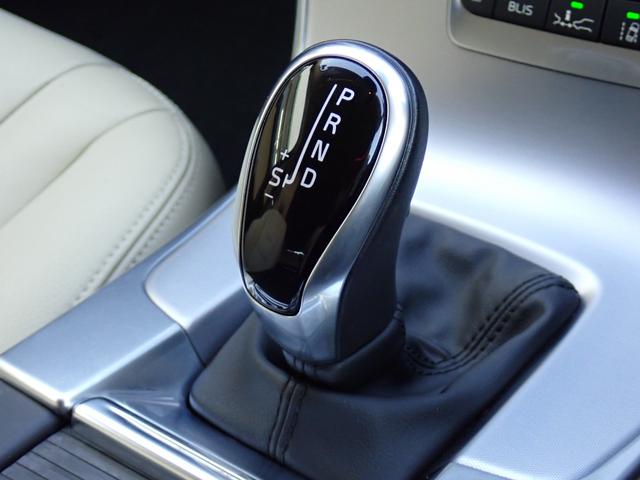 Ｖ６０ Ｄ４　タック　後期型　最終モデル　インテリセーフ　アイボリー革　スマートキー　ヒーター付メモリーパワーシート　バックカメラ　Ｒパークセンサー　マルチステア　パドルシフト　ＥＴＣ２．０　Ｒ７年４月ディーラー整備済（58枚目）