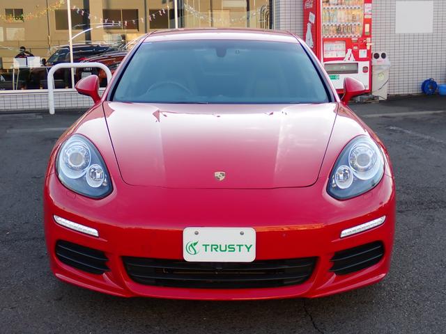 パナメーラ エディション　特別仕様車　後期型　スポーツクロノＰＫＧ　トップビューカメラ　サイドアシスト　ターボＩＩ１９インチブラックＡＷ　黒革　ヒーター付メモリーパワーシート　純正ナビ　ＴＶ　Ｆドラレコ　ＧＰＳレーダー　ＥＴＣ（15枚目）