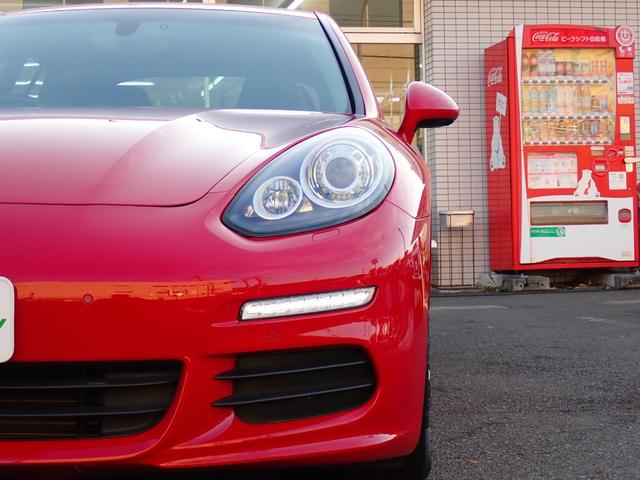 パナメーラ エディション　特別仕様車　後期型　スポーツクロノＰＫＧ　トップビューカメラ　サイドアシスト　ターボＩＩ１９インチブラックＡＷ　黒革　ヒーター付メモリーパワーシート　純正ナビ　ＴＶ　Ｆドラレコ　ＧＰＳレーダー　ＥＴＣ（17枚目）