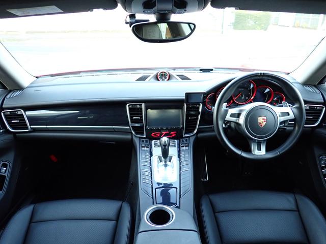 パナメーラ エディション　特別仕様車　後期型　スポーツクロノＰＫＧ　トップビューカメラ　サイドアシスト　ターボＩＩ１９インチブラックＡＷ　黒革　ヒーター付メモリーパワーシート　純正ナビ　ＴＶ　Ｆドラレコ　ＧＰＳレーダー　ＥＴＣ（59枚目）