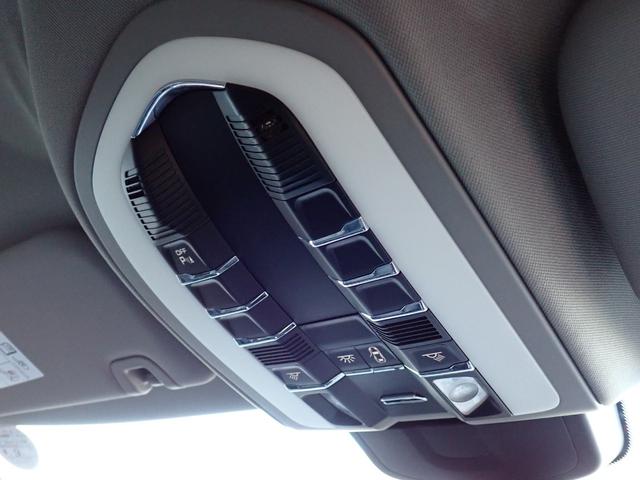 パナメーラ エディション　特別仕様車　後期型　スポーツクロノＰＫＧ　トップビューカメラ　サイドアシスト　ターボＩＩ１９インチブラックＡＷ　黒革　ヒーター付メモリーパワーシート　純正ナビ　ＴＶ　Ｆドラレコ　ＧＰＳレーダー　ＥＴＣ（67枚目）